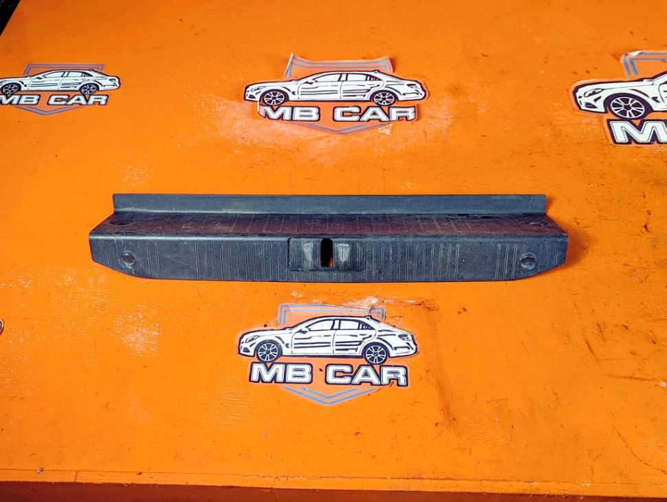 Накладка замка багажника MERCEDES-BENZ S-класс W221 (2005 - 2009) фото 1 &mdash; Разборка Мерседес