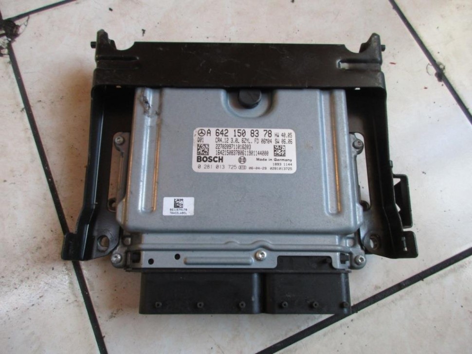 Блок управления двигателем MERCEDES-BENZ E-класс W211/S211 рестайлинг (2006 - 2009) фото 1 — Разборка Мерседес