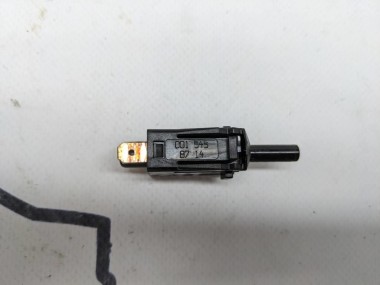 Выключатель стоп-сигнала MERCEDES-BENZ A-класс W168 (1997 - 2001) — Разборка Мерседес