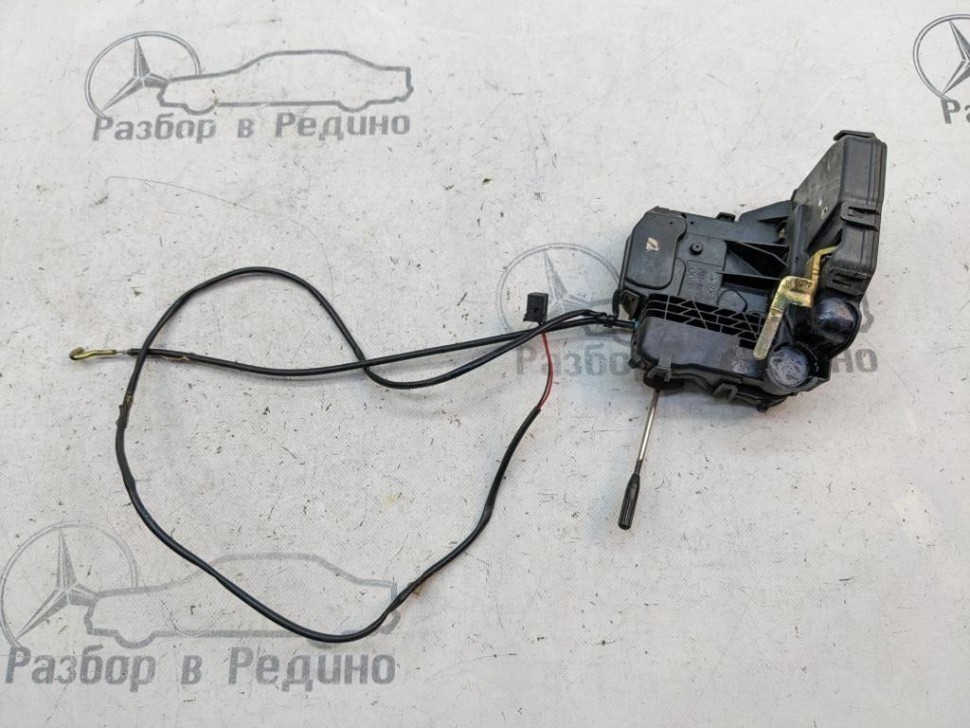 Замок двери передней правой MERCEDES-BENZ C-класс W203/S203/CL203 (2000 - 2004) фото 1 — Разборка Мерседес