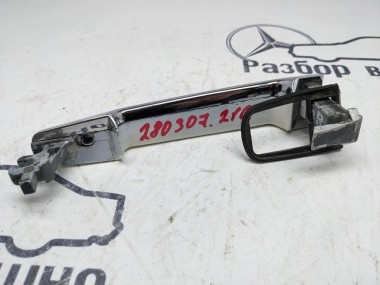 Ручка двери наружняя MERCEDES-BENZ E-класс W210/S210 (1995 - 1999) — Разборка Мерседес