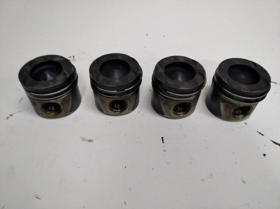 Поршень дизель MERCEDES-BENZ Vito W639 рестайлинг (2010 - 2014) фото 1 — Разборка Мерседес