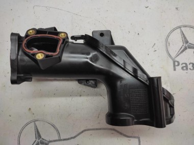 Патрубок впускного коллектора MERCEDES-BENZ M-класс W164 (2005 - 2008) — Разборка Мерседес