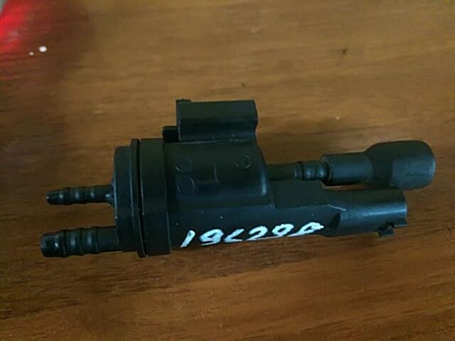 Клапан электромагнитный MERCEDES-BENZ Sprinter W906 (2006 - 2019) фото 1 — Разборка Мерседес