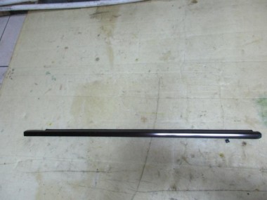 Молдинг стекла двери MERCEDES-BENZ E-класс W211/S211 (2002 - 2006) — Разборка Мерседес