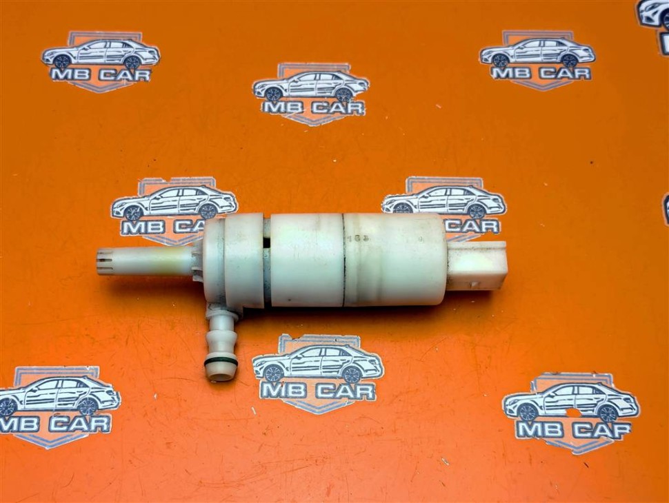 Насос омывателей MERCEDES-BENZ E-класс W210/S210 (1995 - 1999) фото 1 — Разборка Мерседес