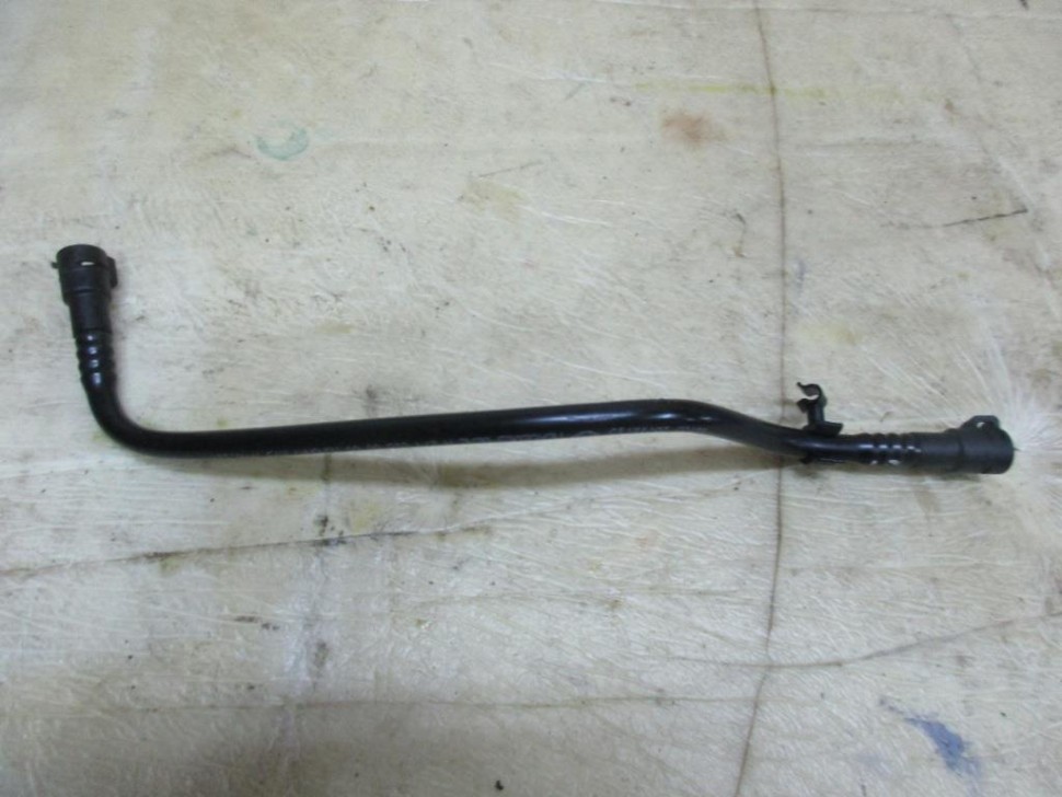 Трубка вентиляции картерных газов MERCEDES-BENZ SLK-класс R172 (2011 - 2016) фото 1 — Разборка Мерседес