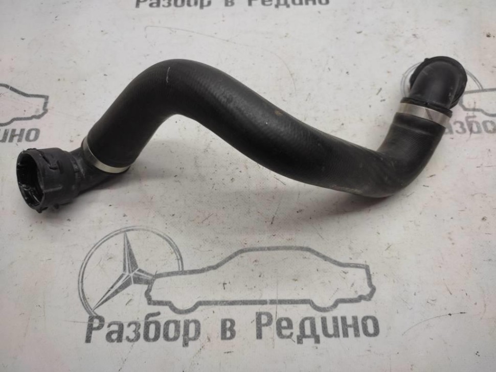 Патрубок радиатора MERCEDES-BENZ C-класс W205/S205/C205/A205 (2014 - 2018) фото 1 — Разборка Мерседес
