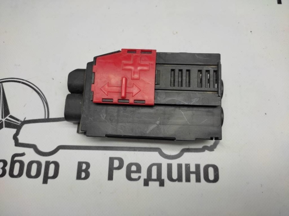 Крышка блока предохранителей MERCEDES-BENZ GLS-класс X166 (2015 - 2019) фото 1 &mdash; Разборка Мерседес