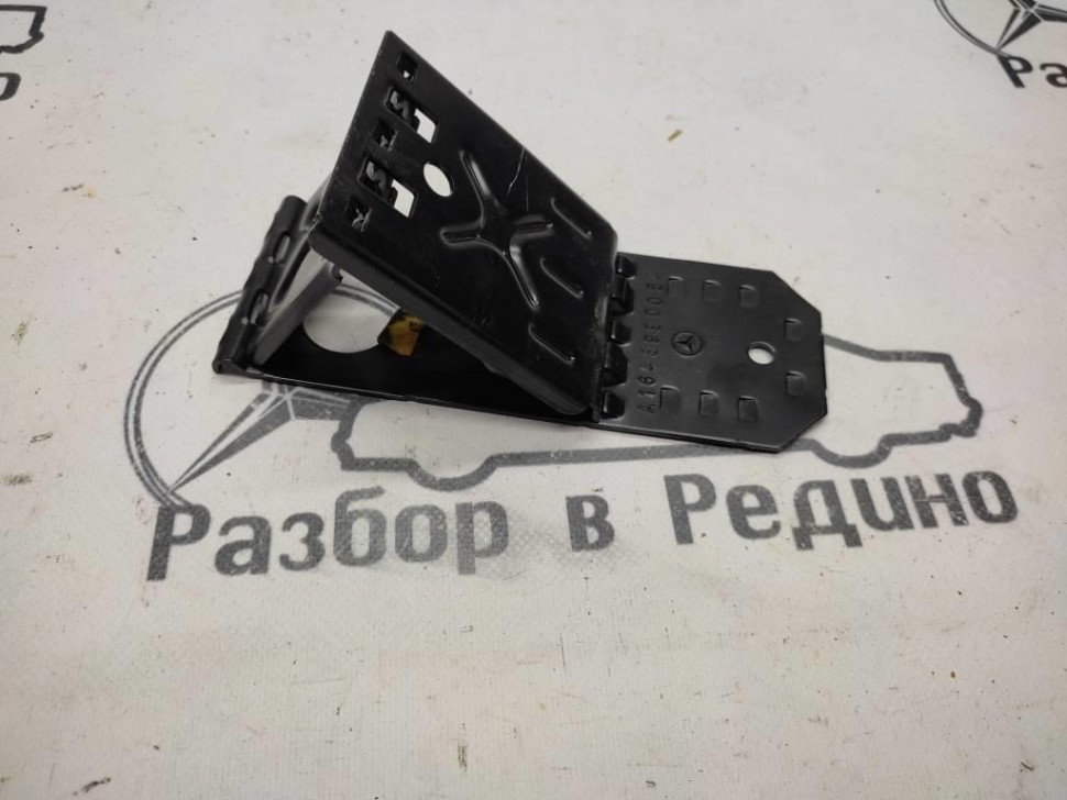 Противооткатный упор MERCEDES-BENZ M-класс W164 (2005 - 2008) фото 1 — Разборка Мерседес