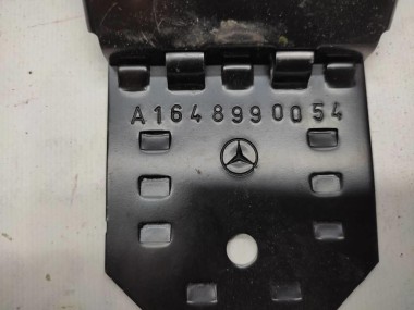 Противооткатный упор MERCEDES-BENZ M-класс W164 (2005 - 2008) — Разборка Мерседес