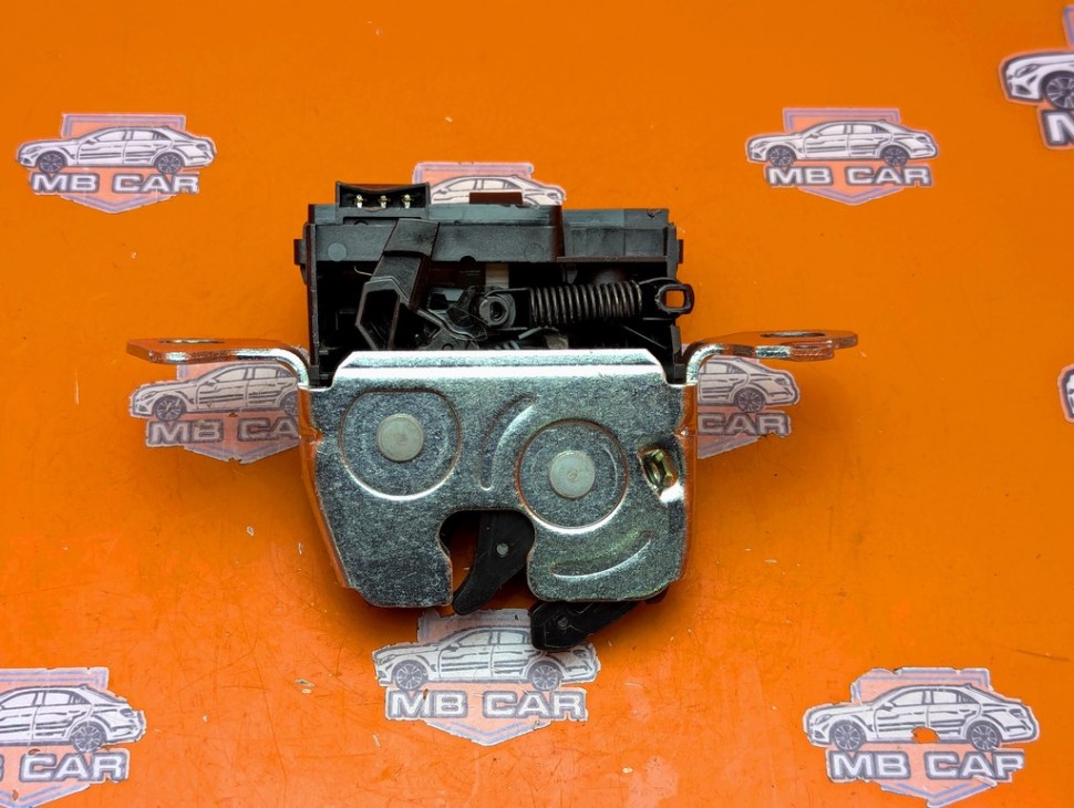 Замок задней спинки MERCEDES-BENZ E-класс W213/S213/C238/A238 (2016 - 2021) фото 1 — Разборка Мерседес