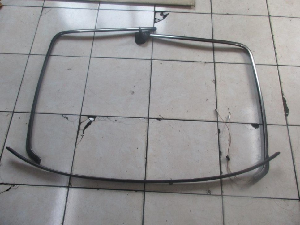 Молдинг заднего стекла MERCEDES-BENZ S-класс W220 (1998 - 2005) фото 1 — Разборка Мерседес