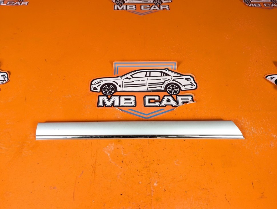 Молдинг двери MERCEDES-BENZ S-класс W220 (1998 - 2005) фото 1 &mdash; Разборка Мерседес