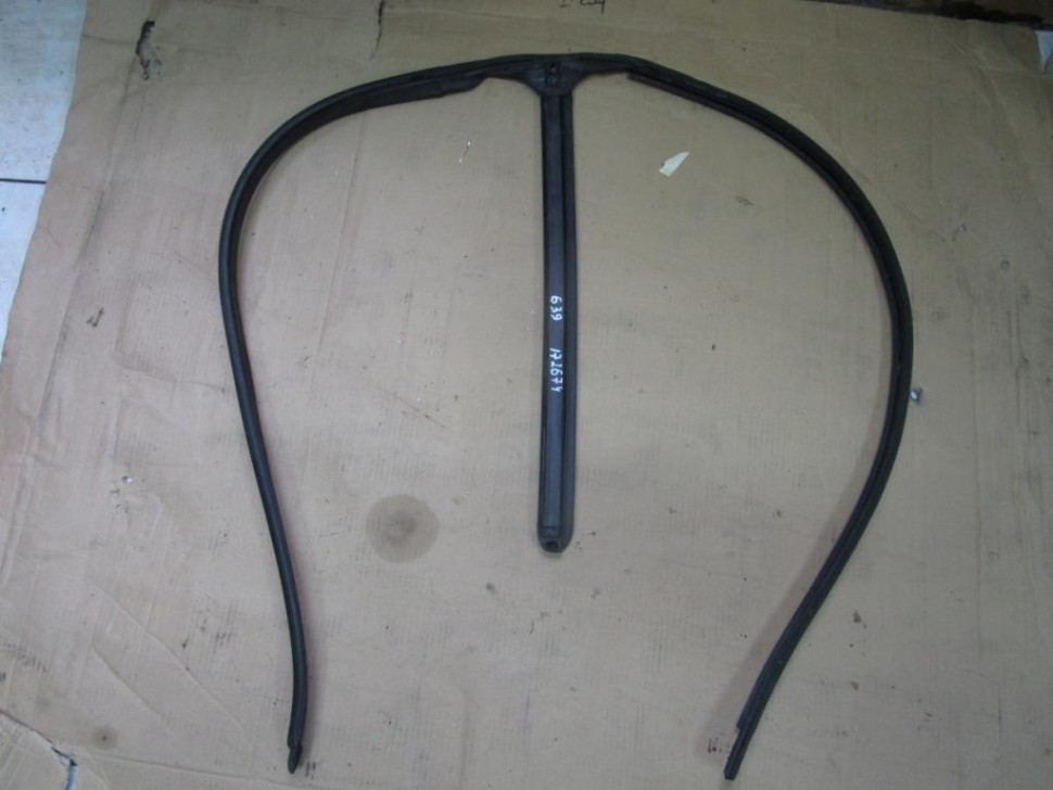 Уплотнитель дверного проема ( на кузове ) MERCEDES-BENZ Vito W639 рестайлинг (2010 - 2014) фото 1 — Разборка Мерседес