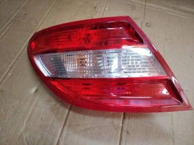 Фонарь задний левый MERCEDES-BENZ C-класс W204/S204 (2006 - 2011) — Разборка Мерседес