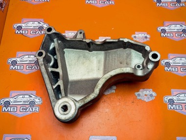 Опора двигателя MERCEDES-BENZ A-класс W176 рестайлинг (2015 - 2018) — Разборка Мерседес