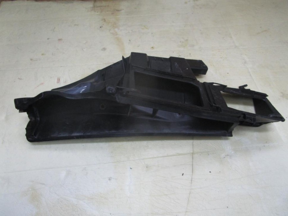 Воздухозаборник MERCEDES-BENZ E-класс W212/S212/C207/A207 (2009 - 2013) фото 1 — Разборка Мерседес