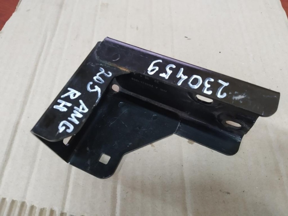 Кронштейн передней панели MERCEDES-BENZ C-класс AMG W205/S205/C205/A205 (2014 - 2018) фото 1 — Разборка Мерседес