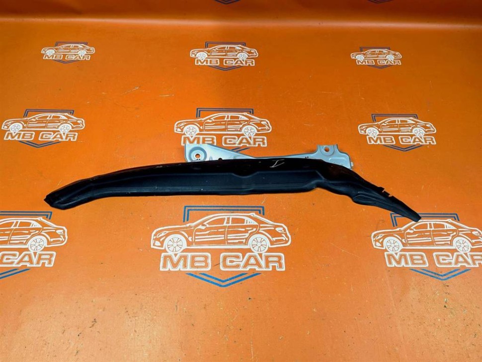 Пыльник крыла MERCEDES-BENZ GL-класс X164 рестайлинг (2009 - 2012) фото 1 — Разборка Мерседес