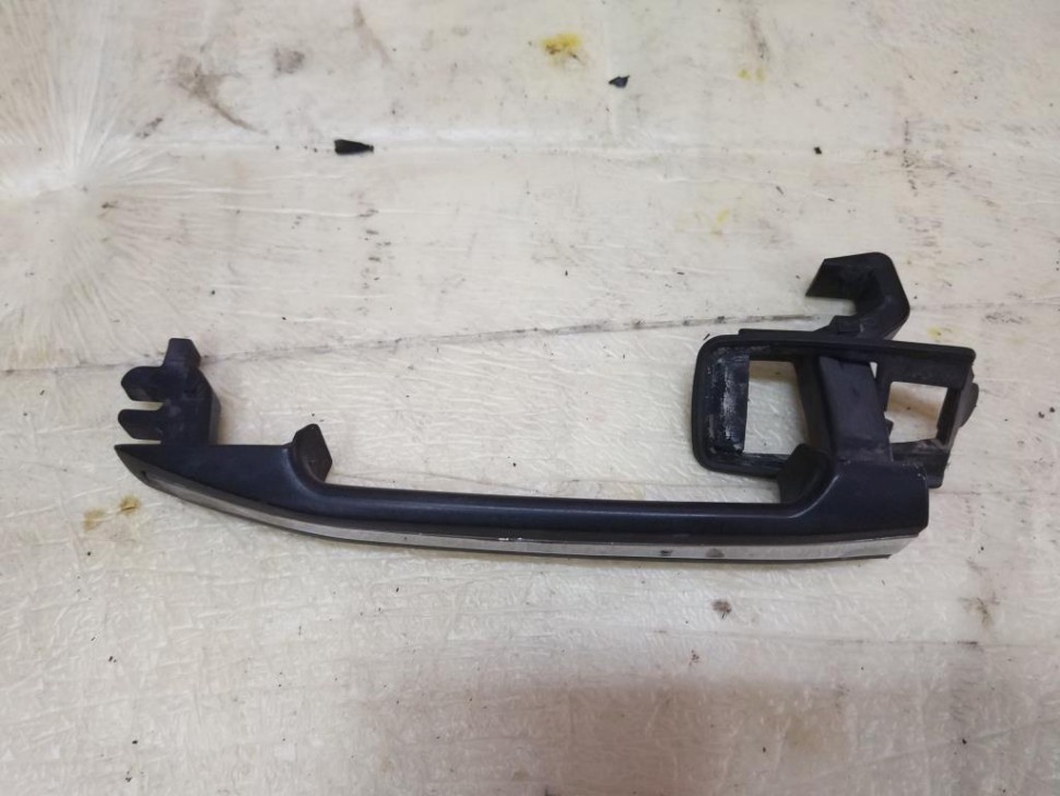 Ручка двери наружняя MERCEDES-BENZ W124 W124/S124/C124/A124 (1984 - 1993) фото 1 — Разборка Мерседес