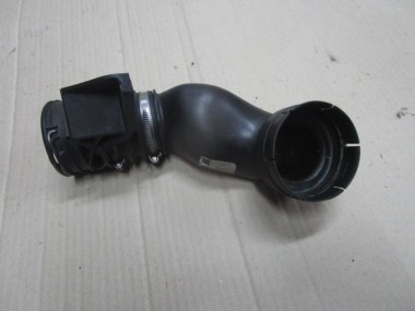 Патрубок интеркулера MERCEDES-BENZ C-класс W204/S204 (2006 - 2011) — Разборка Мерседес