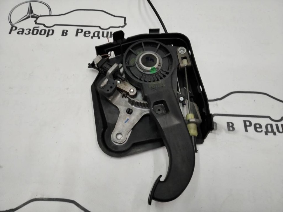 Педаль ручника MERCEDES-BENZ E-класс W211/S211 рестайлинг (2006 - 2009) фото 1 — Разборка Мерседес