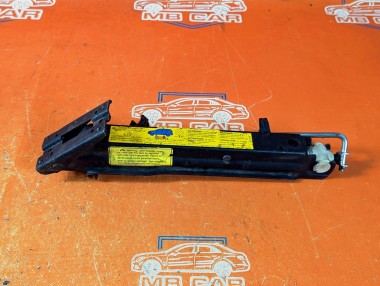 Домкрат MERCEDES-BENZ M-класс W163 (1997 - 2001) — Разборка Мерседес