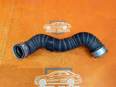 Патрубок интеркулера MERCEDES-BENZ C-класс W203/S203/CL203 (2000 - 2004) — Разборка Мерседес