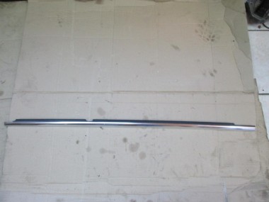 Молдинг стекла двери MERCEDES-BENZ E-класс W212/S212/C207/A207 (2009 - 2013) — Разборка Мерседес