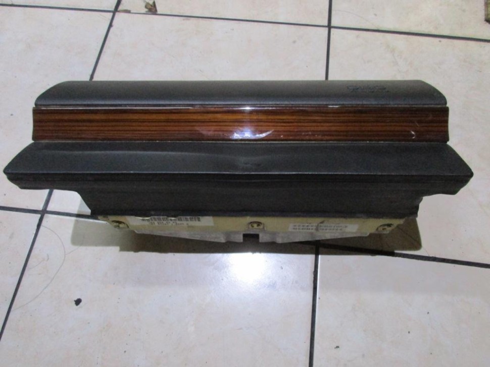Подушка безопасности пасажирская MERCEDES-BENZ W124 W124/S124/C124/A124 (1984 - 1993) фото 1 — Разборка Мерседес