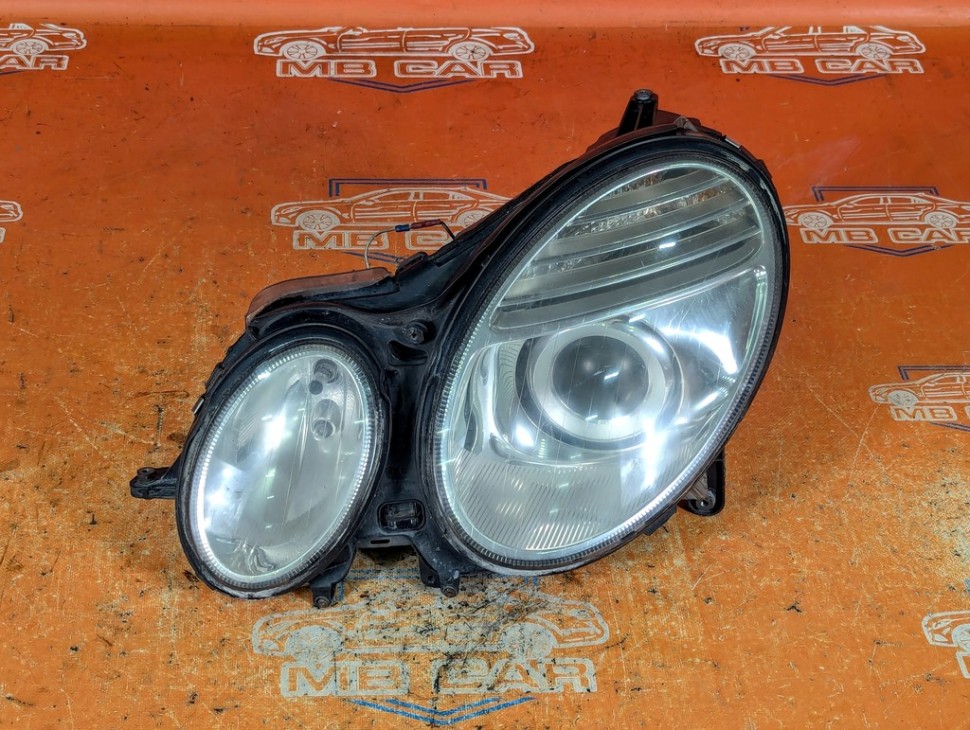 Фара левая MERCEDES-BENZ E-класс W211/S211 (2002 - 2006) фото 1 &mdash; Разборка Мерседес