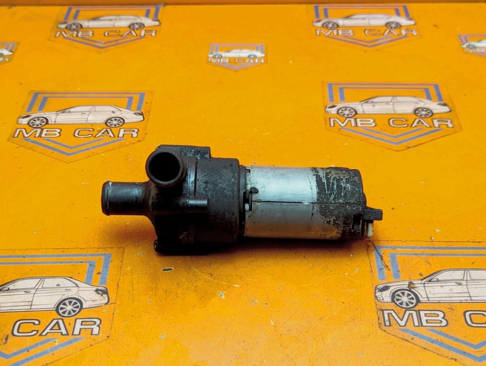 Насос циркуляционный MERCEDES-BENZ V-класс W638/W639 (1996 - 2003) V 220 2.1 D AT (122 л.с.) фото 1 &mdash; Разборка Мерседес