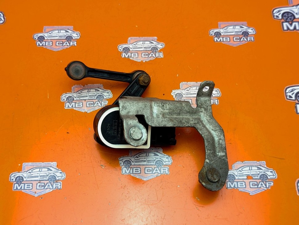 Датчик уровня пола MERCEDES-BENZ E-класс W213/S213/C238/A238 (2016 - 2021) фото 1 — Разборка Мерседес