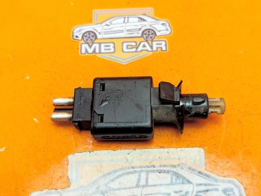 Выключатель стоп-сигнала MERCEDES-BENZ E-класс W124/S124/C124/A124 (1984 - 1997) &mdash; Разборка Мерседес