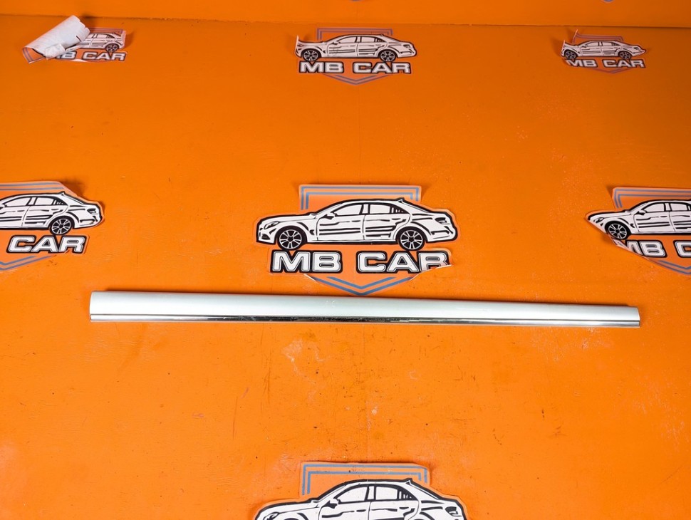 Молдинг двери MERCEDES-BENZ S-класс W220 (1998 - 2005) фото 1 &mdash; Разборка Мерседес