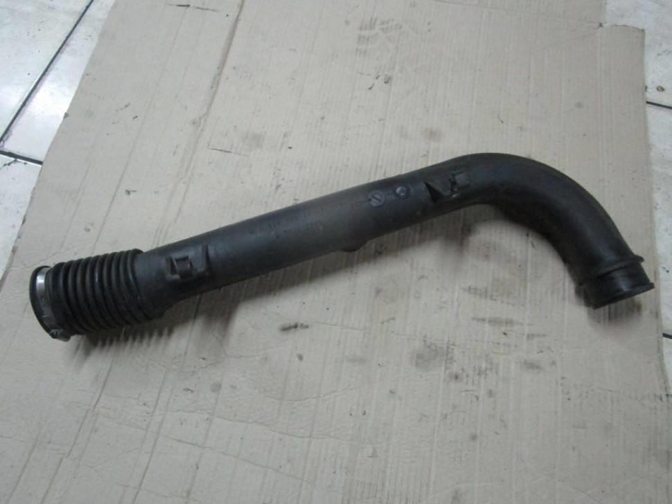 Патрубок воздушный MERCEDES-BENZ Vito W638 (1996 - 2003) фото 1 — Разборка Мерседес