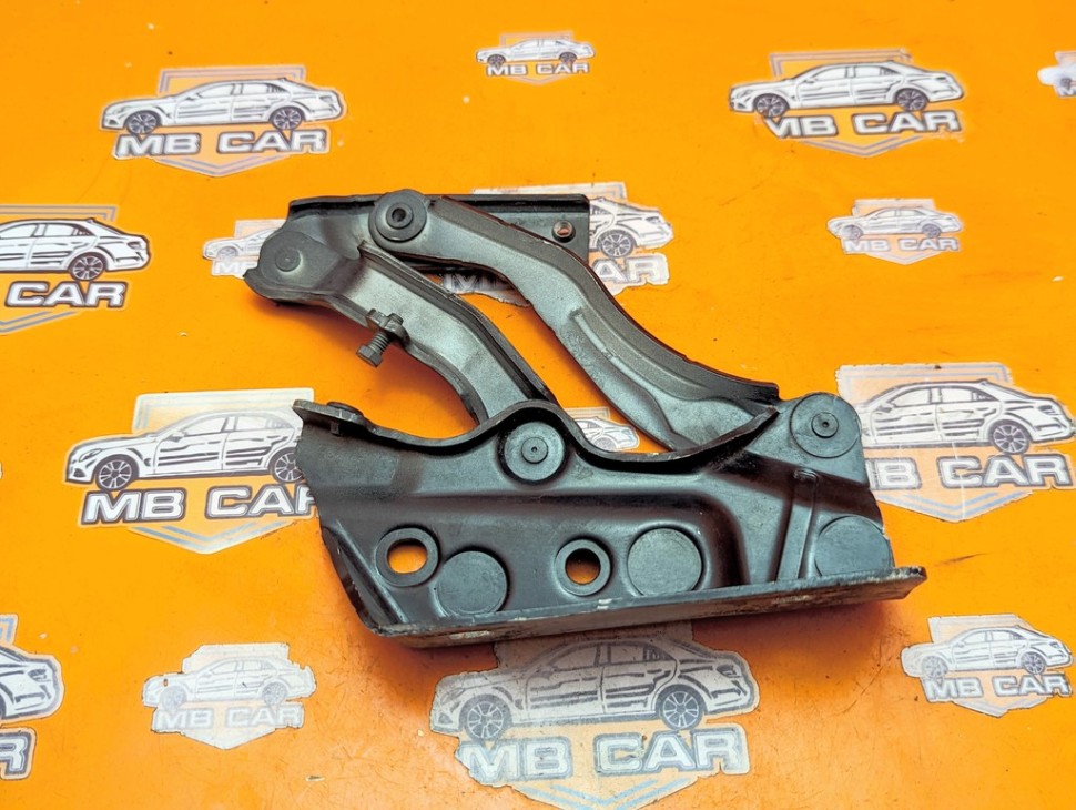 Петля капота MERCEDES-BENZ B-класс W245 (2005 - 2009) фото 1 &mdash; Разборка Мерседес