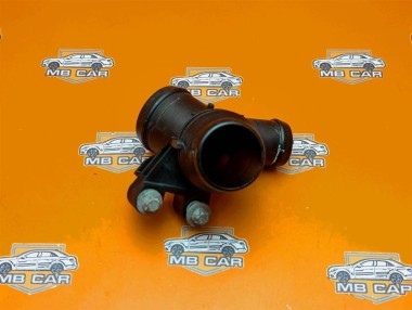 Фланец системы охлаждения MERCEDES-BENZ C-класс W205/S205/C205/A205 (2014 - 2018) — Разборка Мерседес