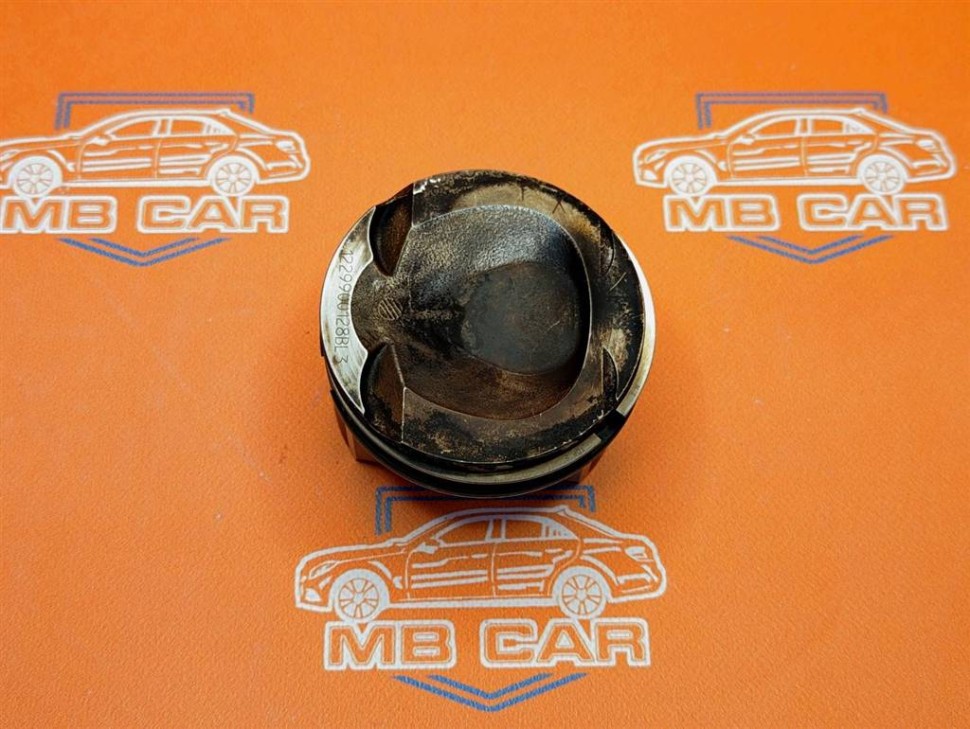 Поршень бензин MERCEDES-BENZ C-класс W204/S204/С204 рестайлинг (2011 - 2015) фото 1 — Разборка Мерседес