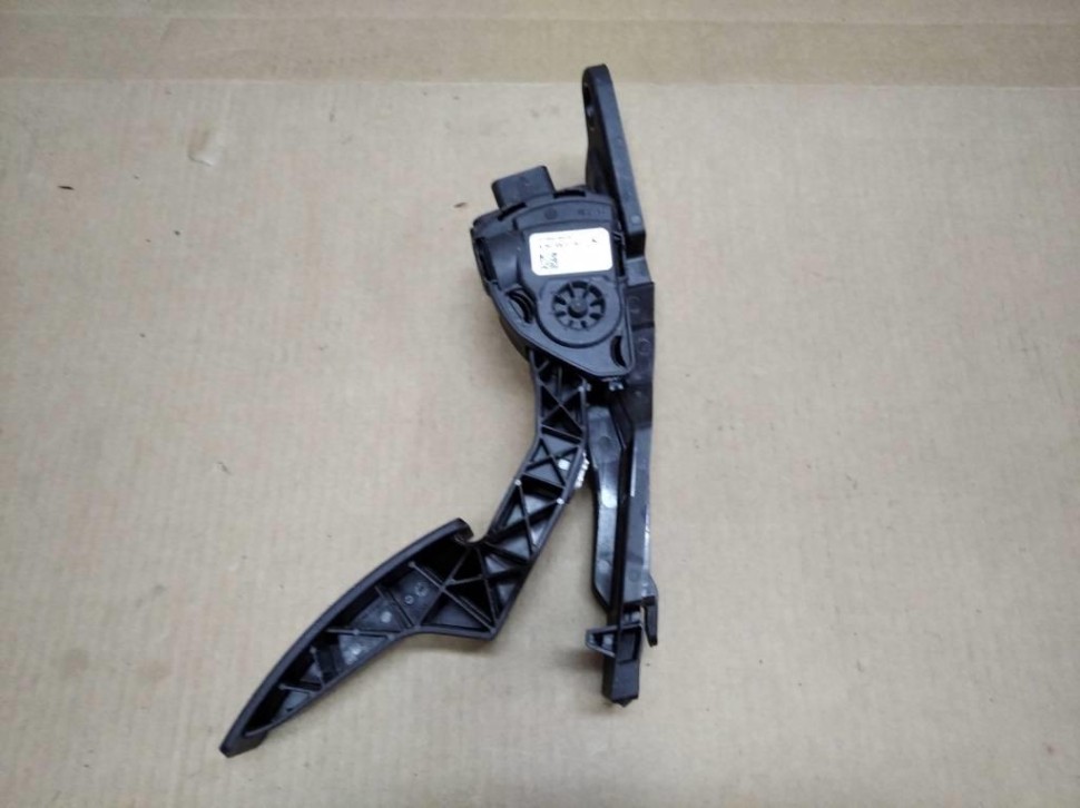 Педаль газа электронная MERCEDES-BENZ GLE-класс AMG W166 (2015 - 2019) фото 1 — Разборка Мерседес