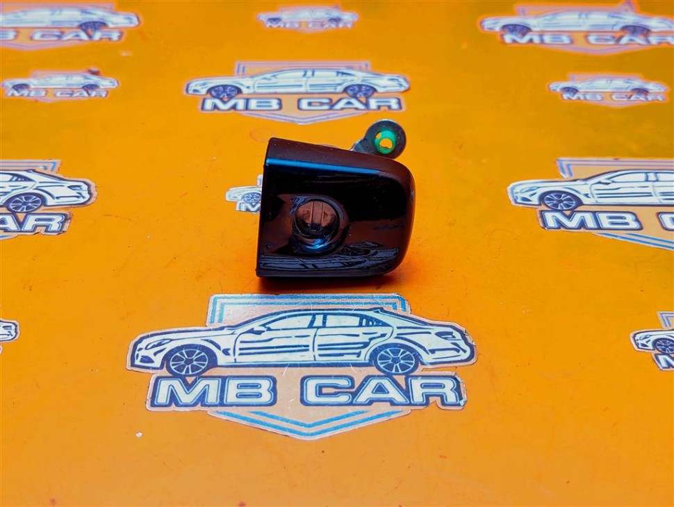 Личинки дверей MERCEDES-BENZ X-класс I (2017 - 2020) фото 1 — Разборка Мерседес