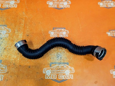 Патрубок интеркулера MERCEDES-BENZ A-класс W176 рестайлинг (2015 - 2018) — Разборка Мерседес