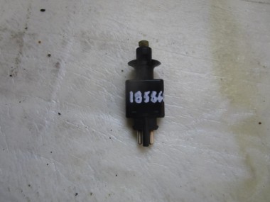 Выключатель стоп-сигнала MERCEDES-BENZ E-класс W124/S124/C124/A124 (1984 - 1997) — Разборка Мерседес