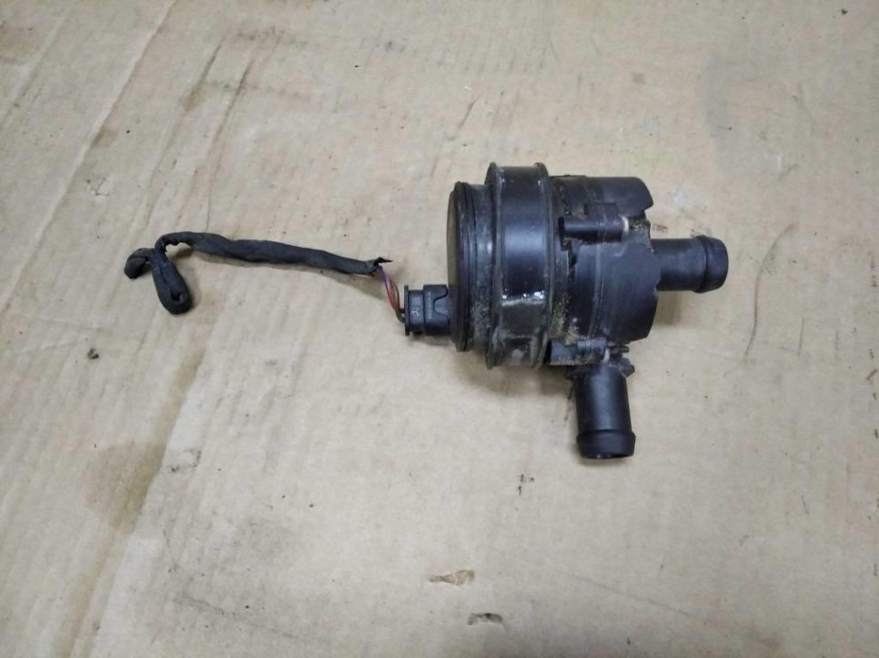 Насос циркуляционный MERCEDES-BENZ B-класс W246 рестайлинг (2014 - 2018) фото 1 &mdash; Разборка Мерседес