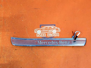 Накладка порога внутренняя MERCEDES-BENZ S-класс W222/C217/A217 (2013 - 2017) — Разборка Мерседес