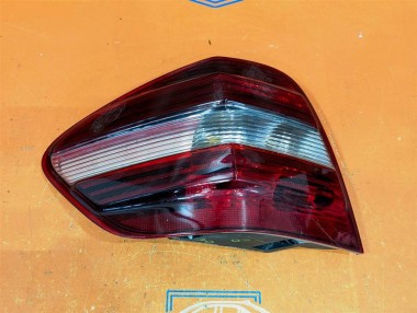 Фонарь задний левый MERCEDES-BENZ M-класс W164 рестайлинг (2008 - 2011) — Разборка Мерседес