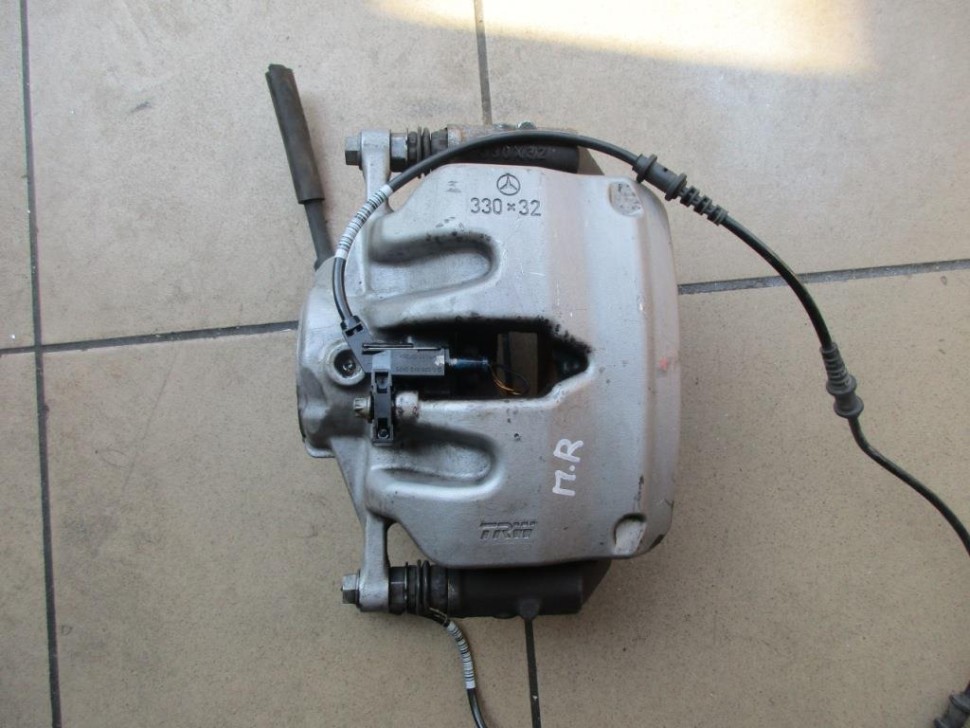 Суппорт передний правый MERCEDES-BENZ E-класс W213/S213/C238/A238 (2016 - 2021) фото 1 — Разборка Мерседес