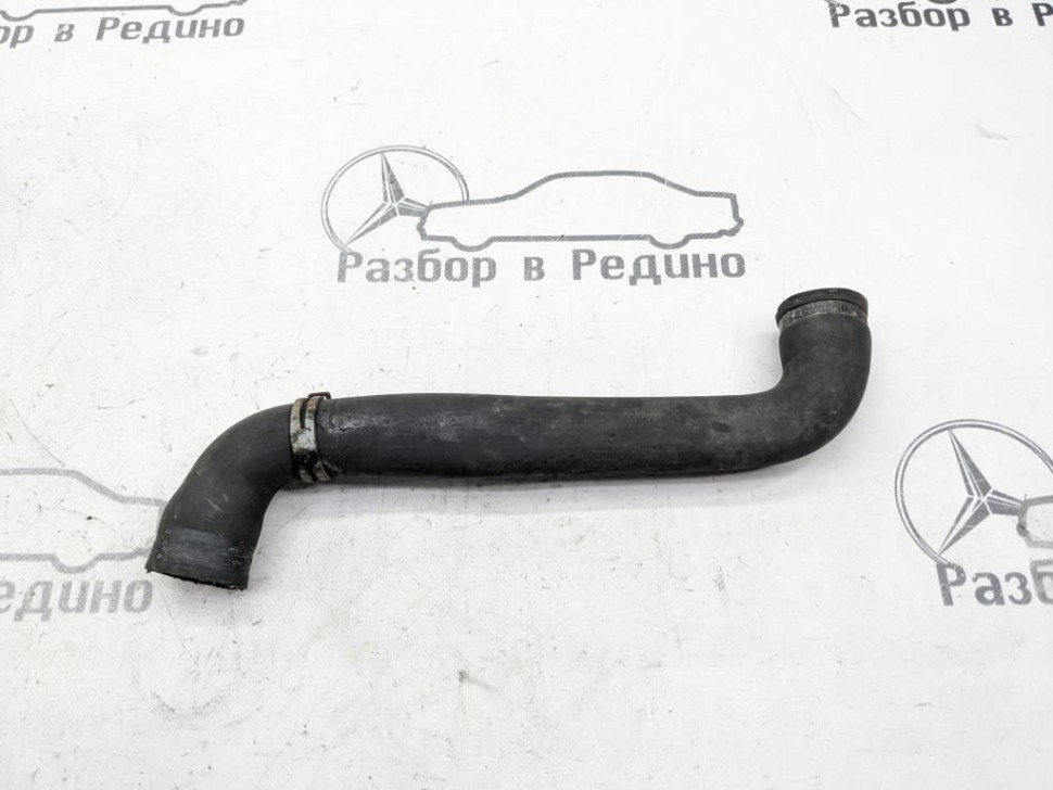 Патрубок радиатора MERCEDES-BENZ Vito W639 (2003 - 2010) фото 1 — Разборка Мерседес
