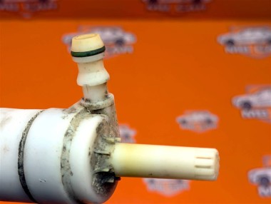 Насос омывателей MERCEDES-BENZ E-класс W210/S210 (1995 - 1999) — Разборка Мерседес